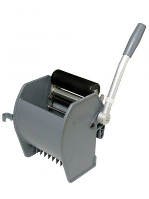 Roll wringer for flat mops